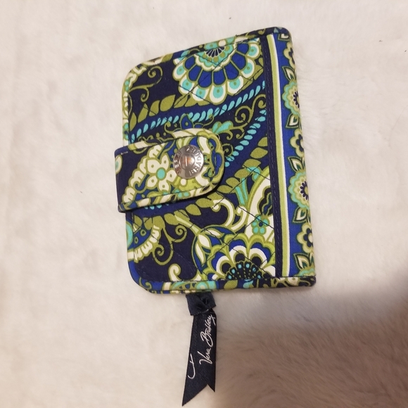Vera Bradley Floral Wallet - Picture 3 of 9